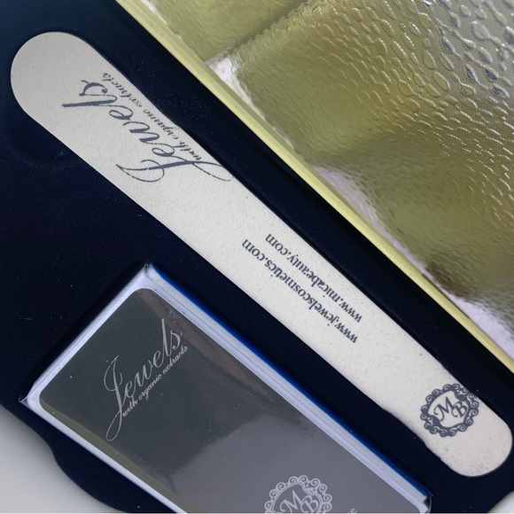 SALE!!! Nail and cuticle care buff kit. 5 - Picture 6 of 12